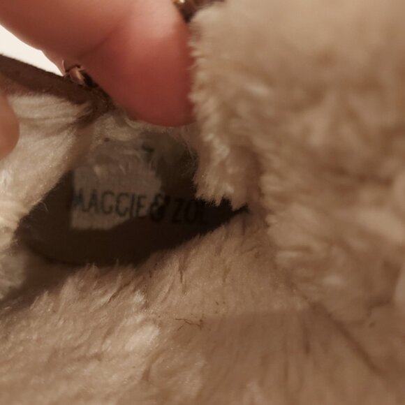 ❣️Girls fur winter boots size 6M (#385) - Picture 7 of 7